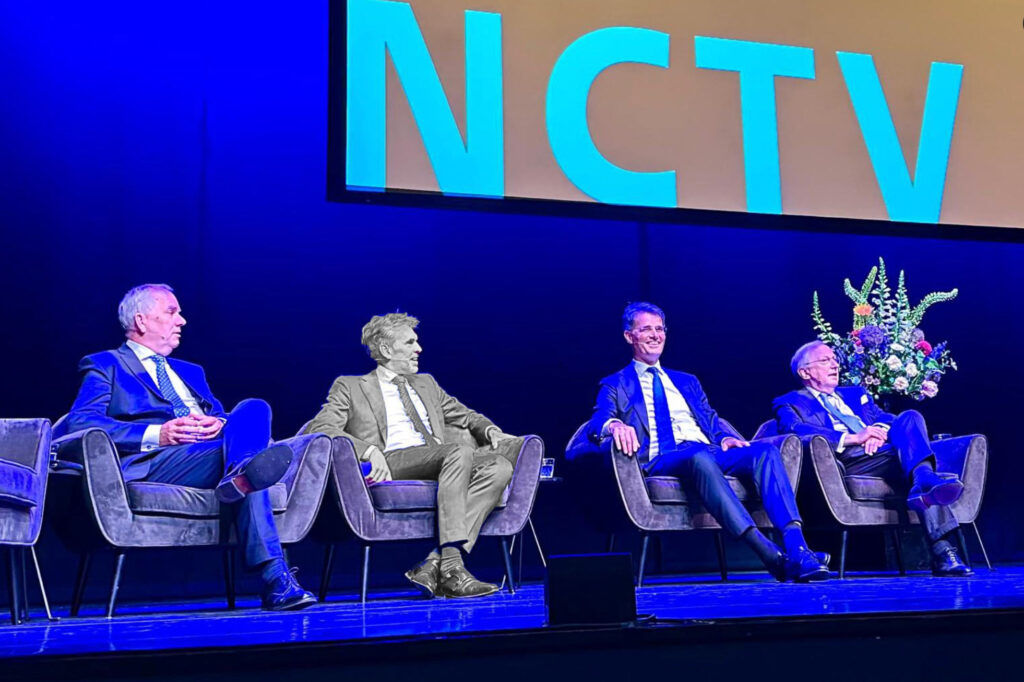 Oud topman geheime diensten nu premier? – EZAZ radio moddergat